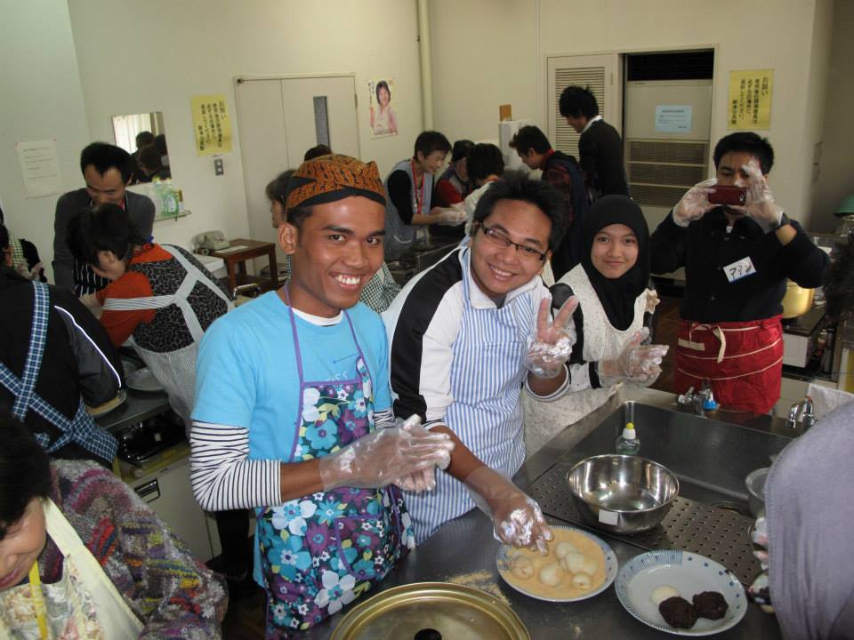 Serunya membuat mochi!
